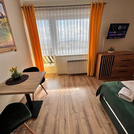 Widokowy Apartament - Pokoje Goscinne Banska Wyzna Buitenkant foto