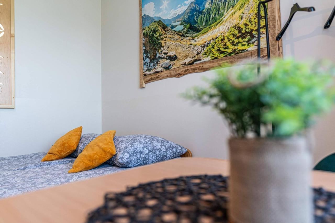 Widokowy Apartament - Pokoje Goscinne Banska Wyzna Buitenkant foto