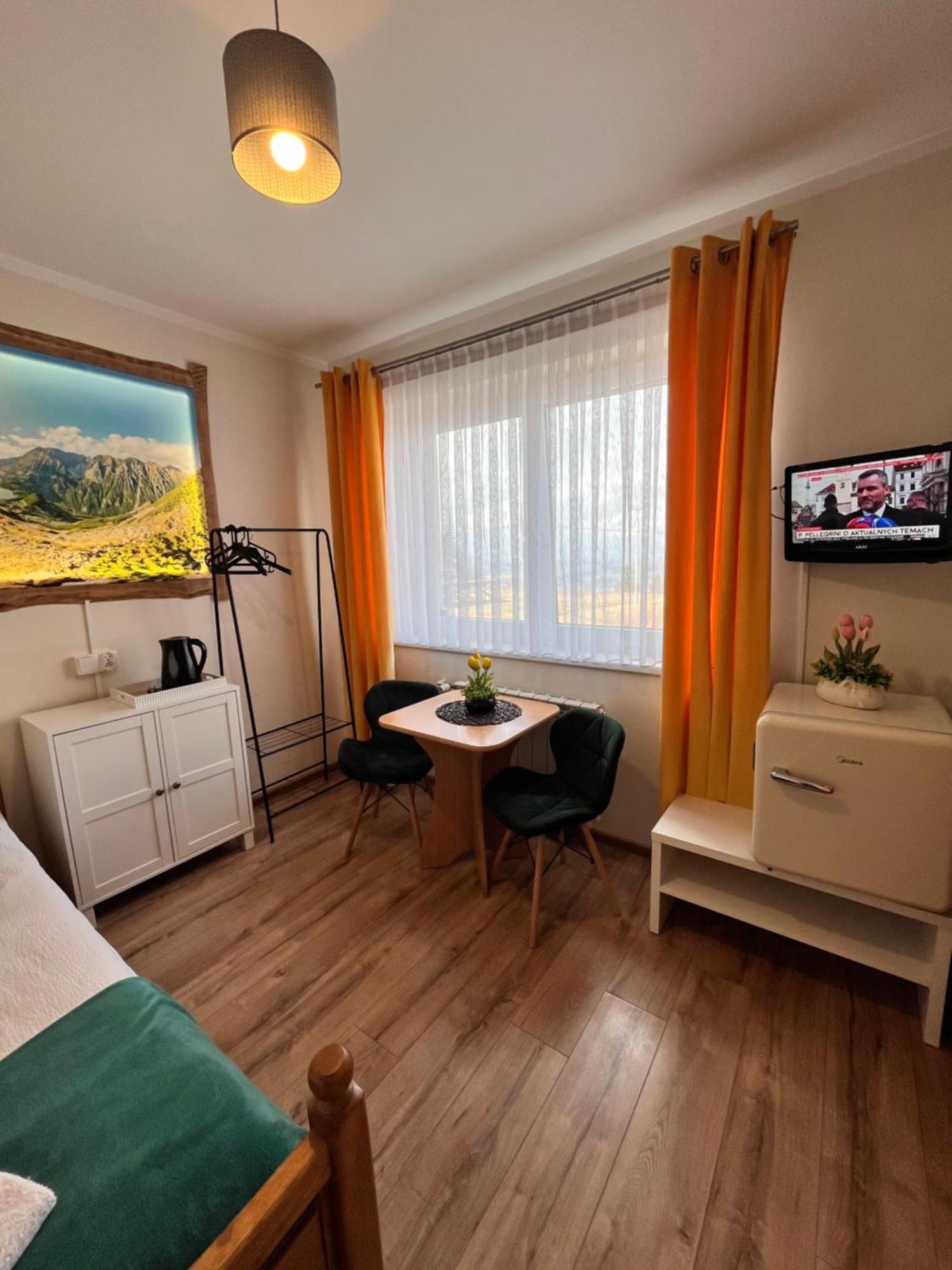 Widokowy Apartament - Pokoje Goscinne Banska Wyzna Buitenkant foto
