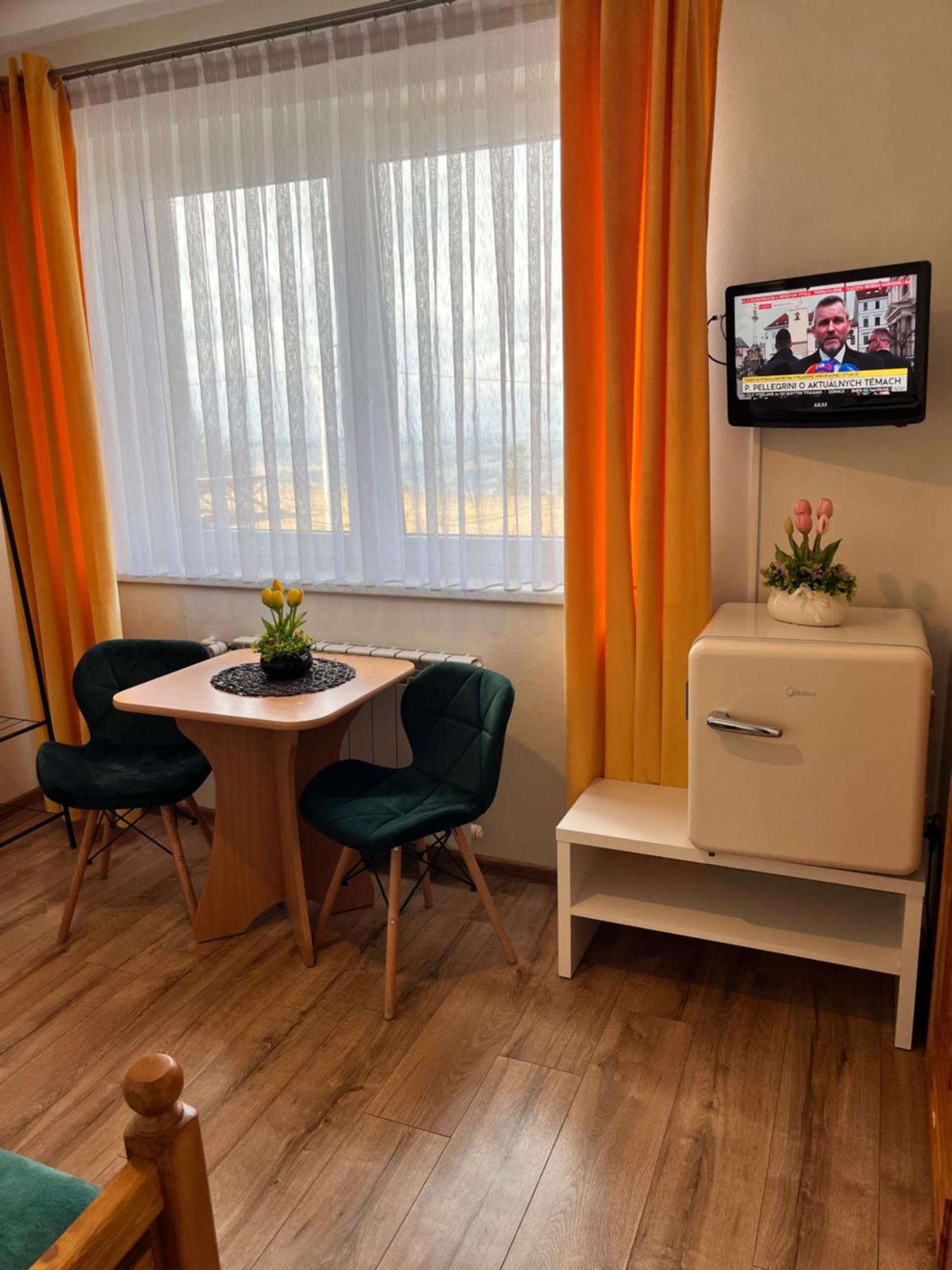 Widokowy Apartament - Pokoje Goscinne Banska Wyzna Buitenkant foto