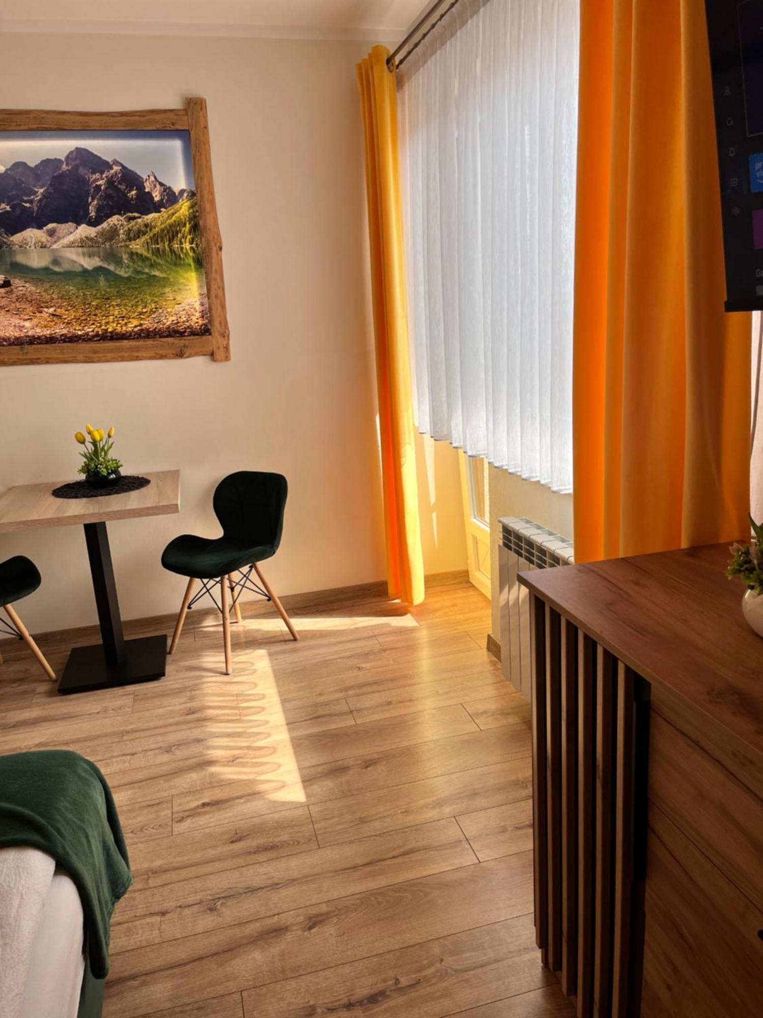Widokowy Apartament - Pokoje Goscinne Banska Wyzna Buitenkant foto