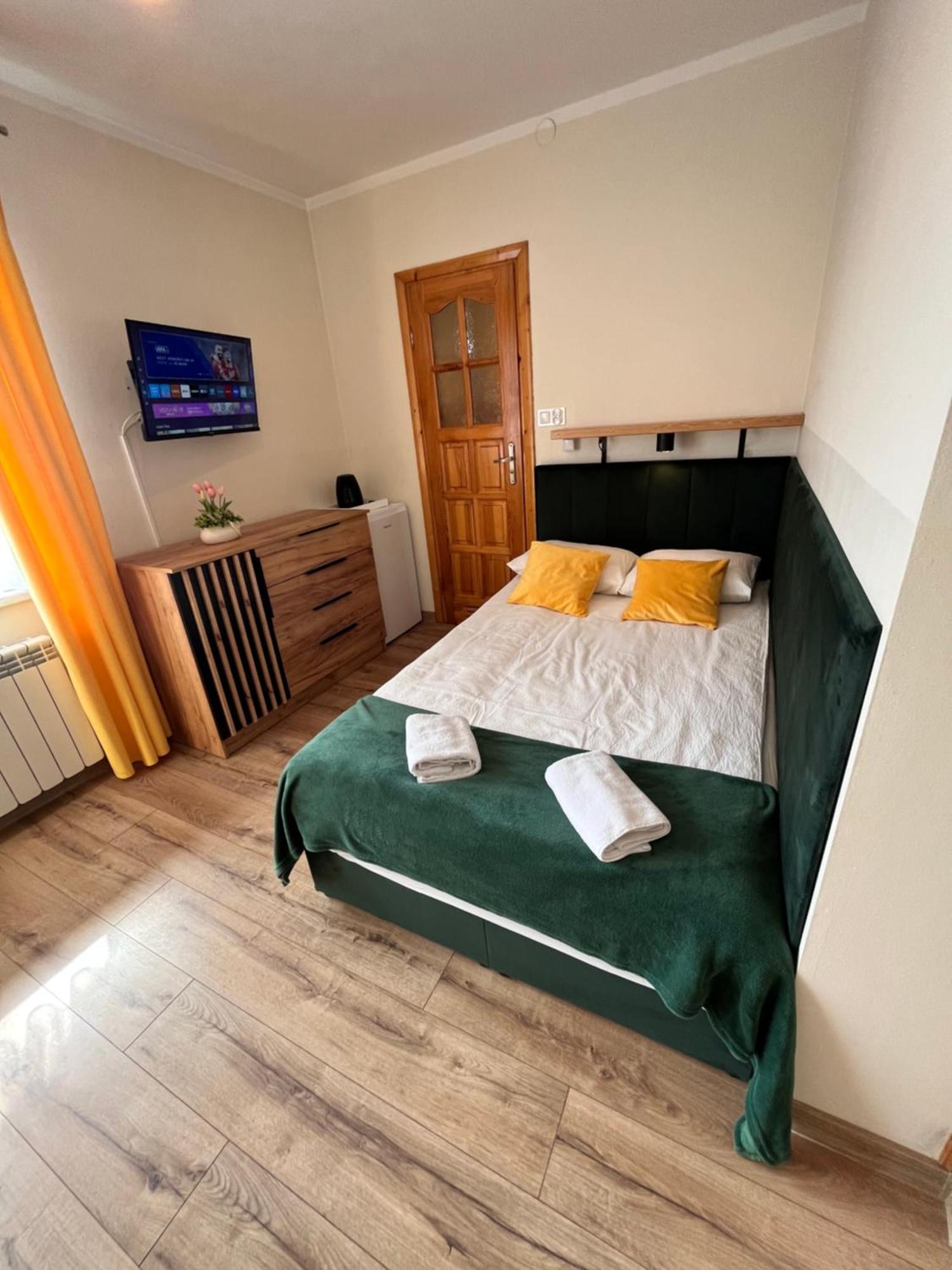 Widokowy Apartament - Pokoje Goscinne Banska Wyzna Buitenkant foto